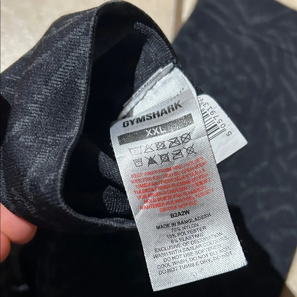 Gymshark Charcoal Patterned Leggings - Picture 2 of 3